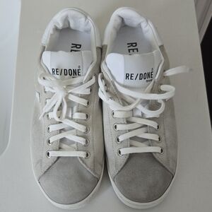 Re/Done Light Gray and White Casual Sneakers